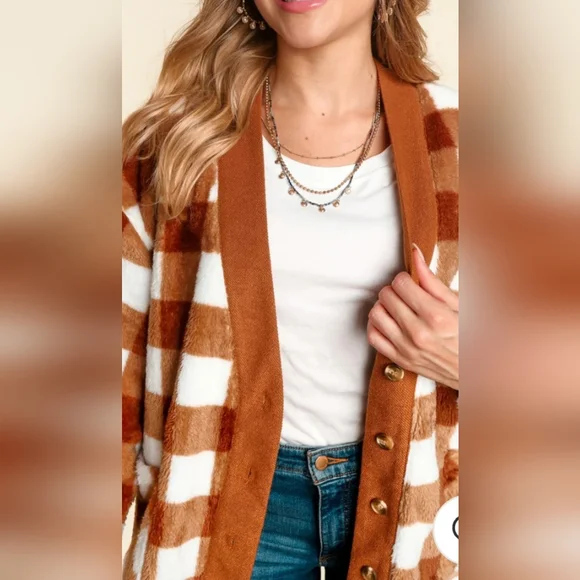 PLUS RUST V NECK CARDIGAN WITH POCKETS - Picture 5 of 6